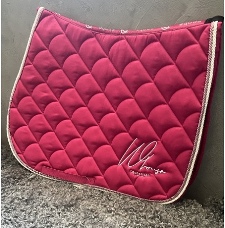 Eqode W-House Equestrian Hopp Schabrak Rose Red